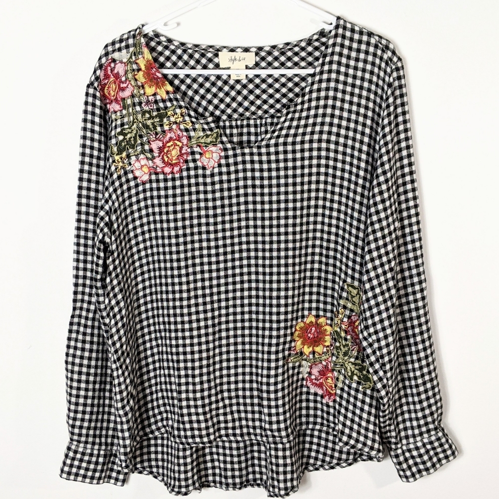 Style & Co. Plaid Top With Flowers XL
